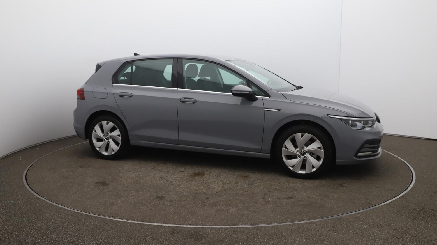 Used Volkswagen Golf 2023 for sale - 76109823: Photo 32