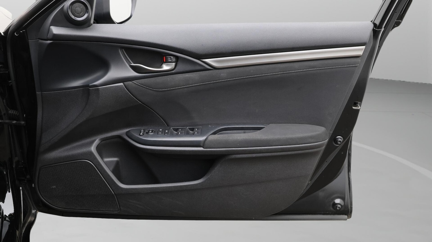 Used Honda Civic 2018 for sale - 76441170: Photo 16