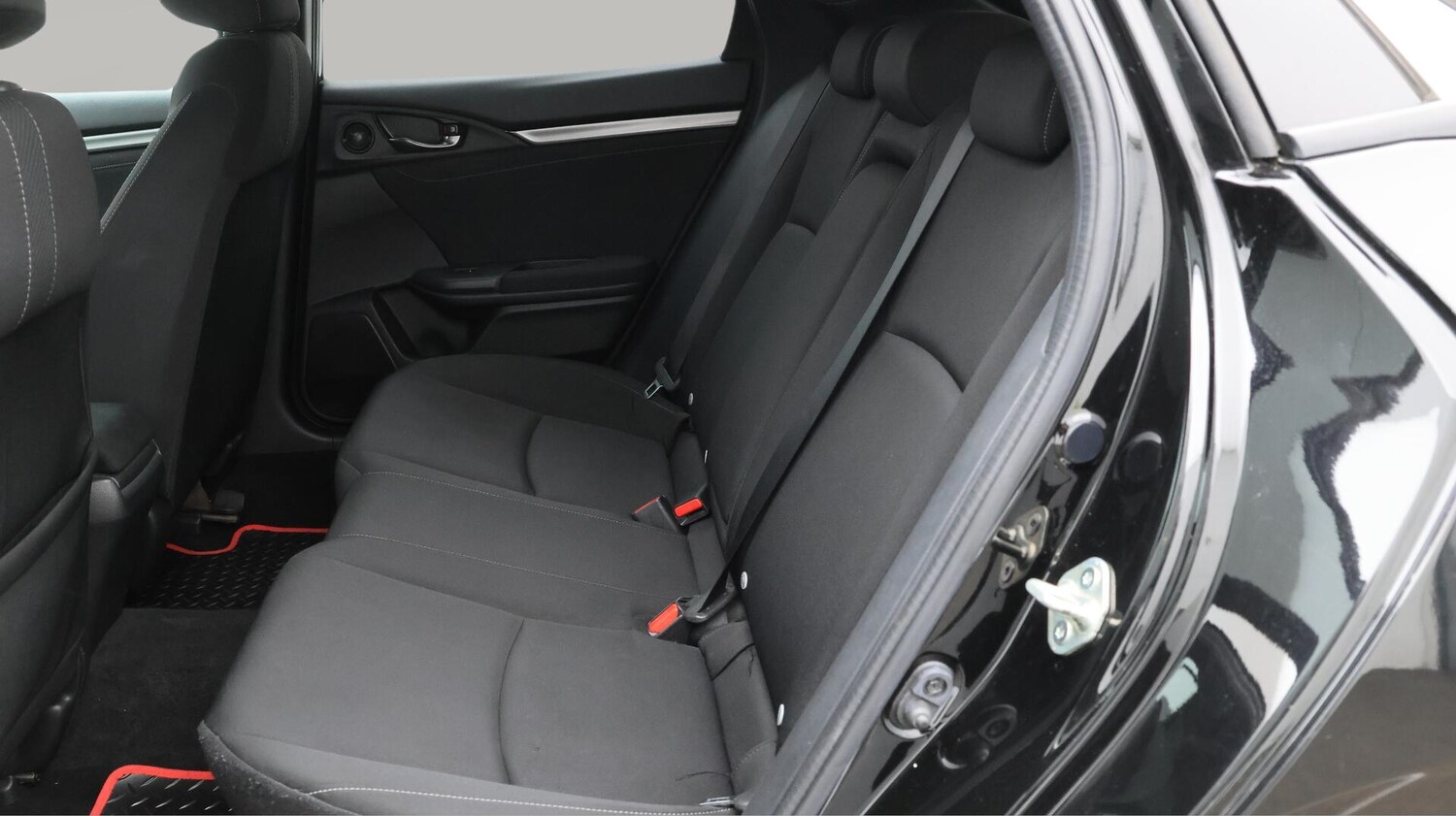 Used Honda Civic 2018 for sale - 76441170: Photo 17