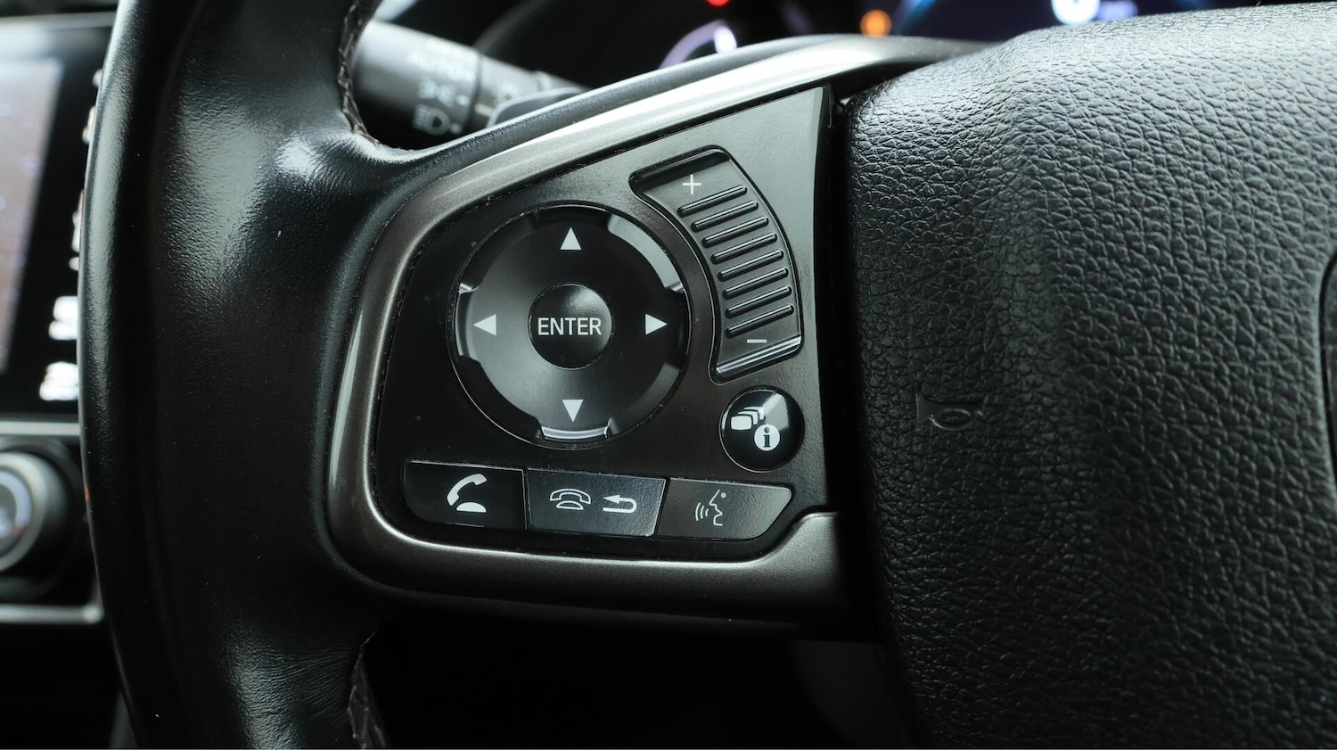 Used Honda Civic 2018 for sale - 76441170: Photo 23