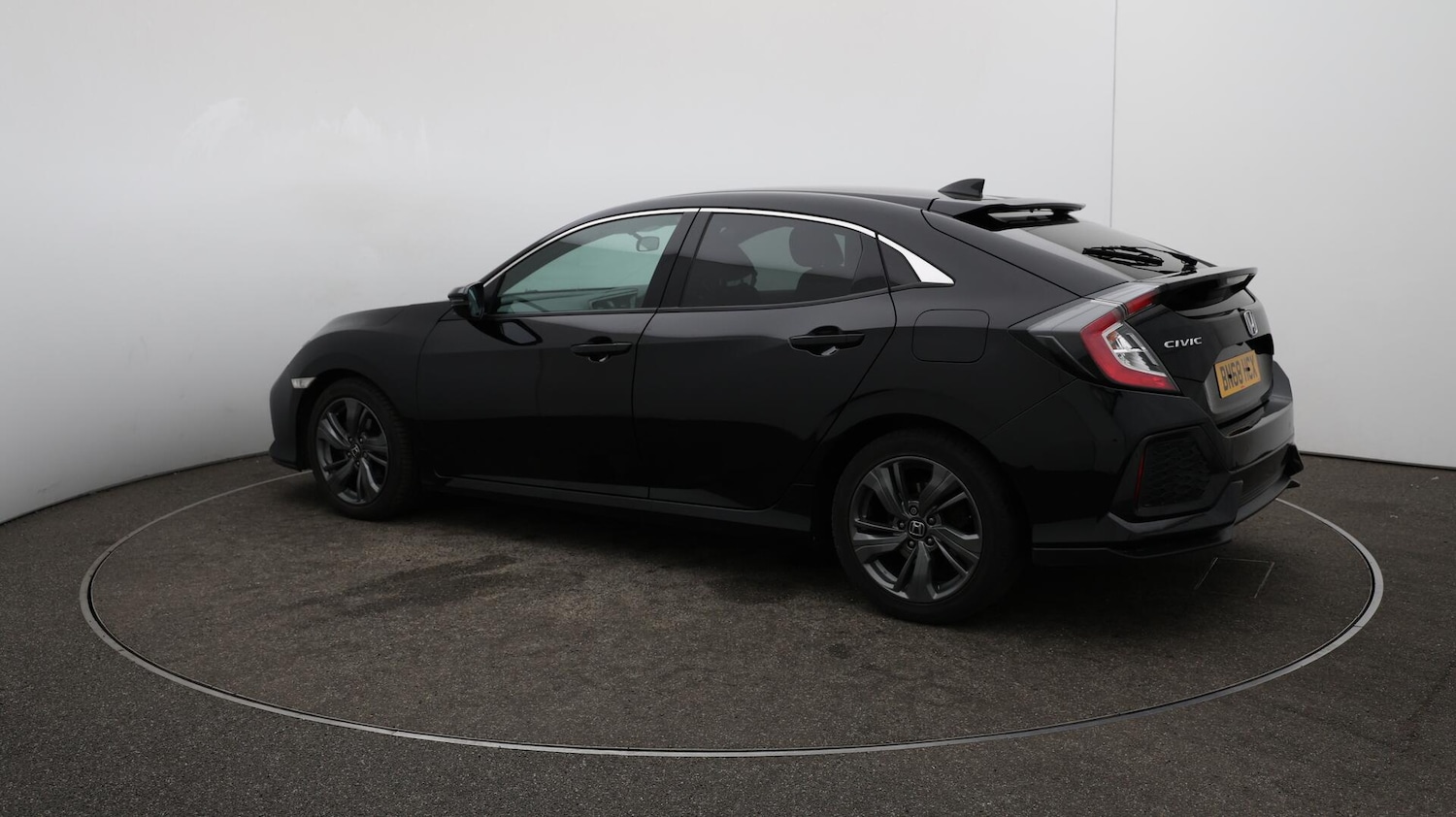 Used Honda Civic 2018 for sale - 76441170: Photo 35