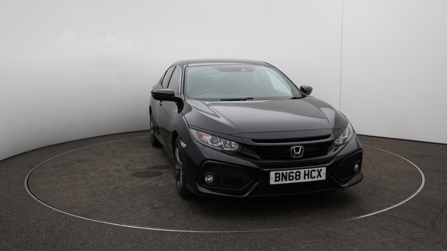 Used Honda Civic 2018 for sale - 76441170: Photo 40