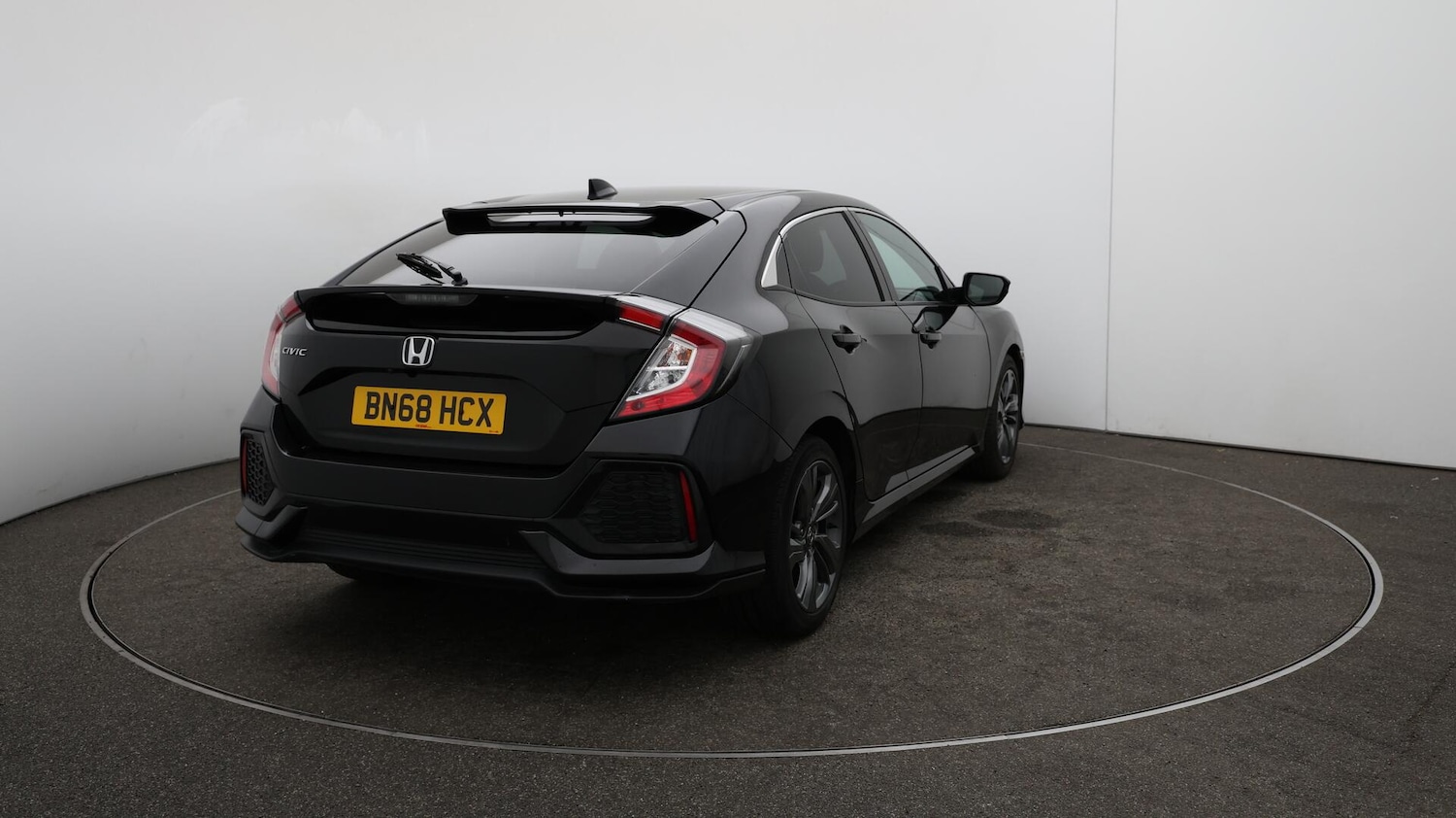 Used Honda Civic 2018 for sale - 76441170: Photo 54