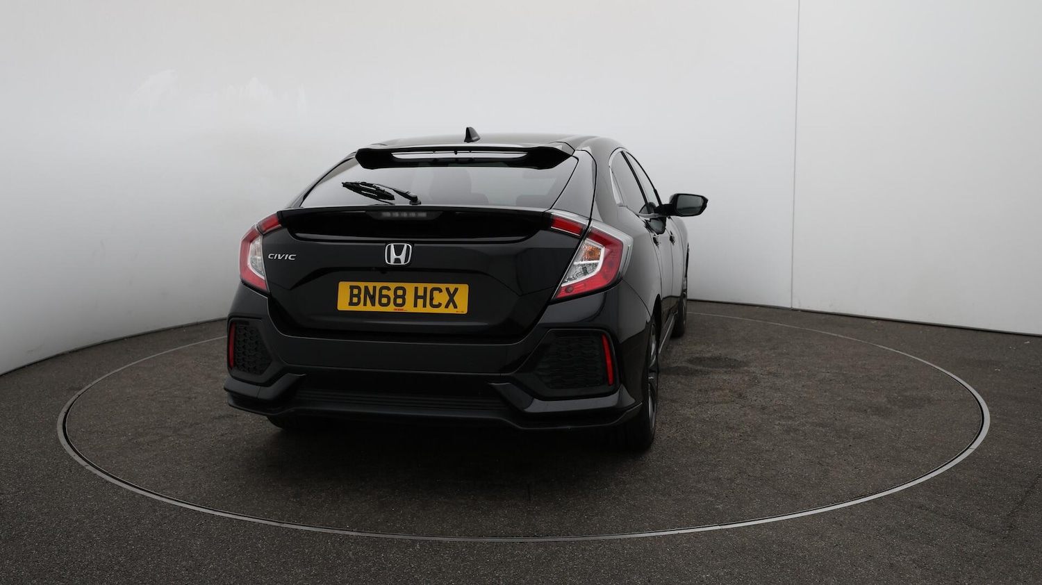 Used Honda Civic 2018 for sale - 76441170: Photo 55