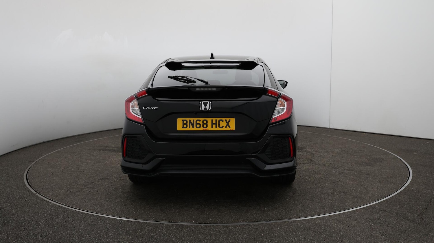 Used Honda Civic 2018 for sale - 76441170: Photo 56