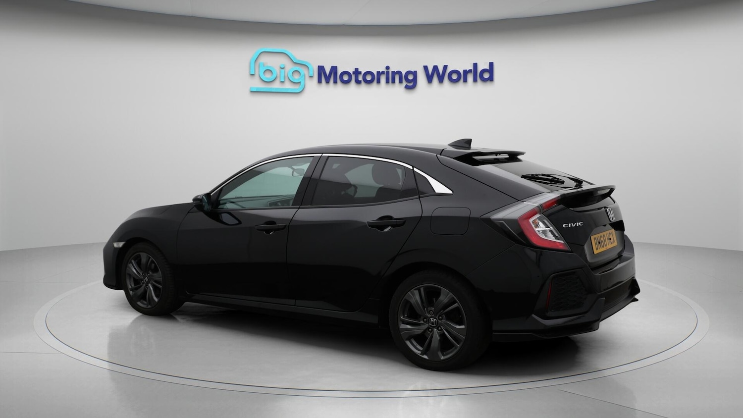 Used Honda Civic 2018 for sale - 76441170: Photo 6