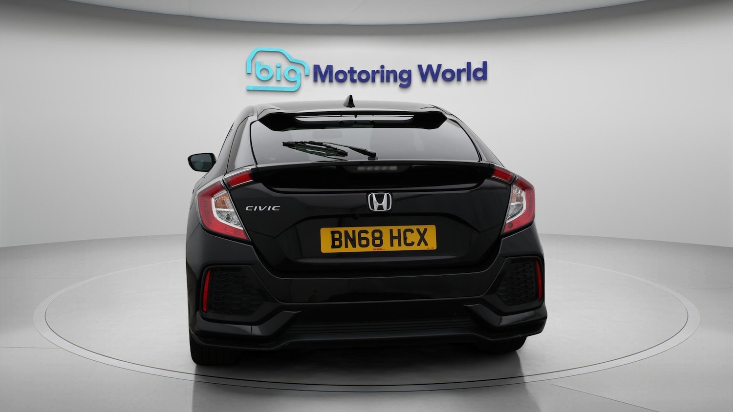 Used Honda Civic 2018 for sale - 76441170: Photo 7