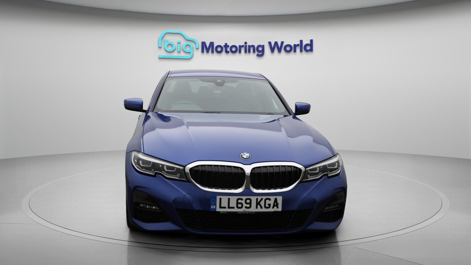 Used BMW 3 Series 2019 for sale - 76122041: Photo 2