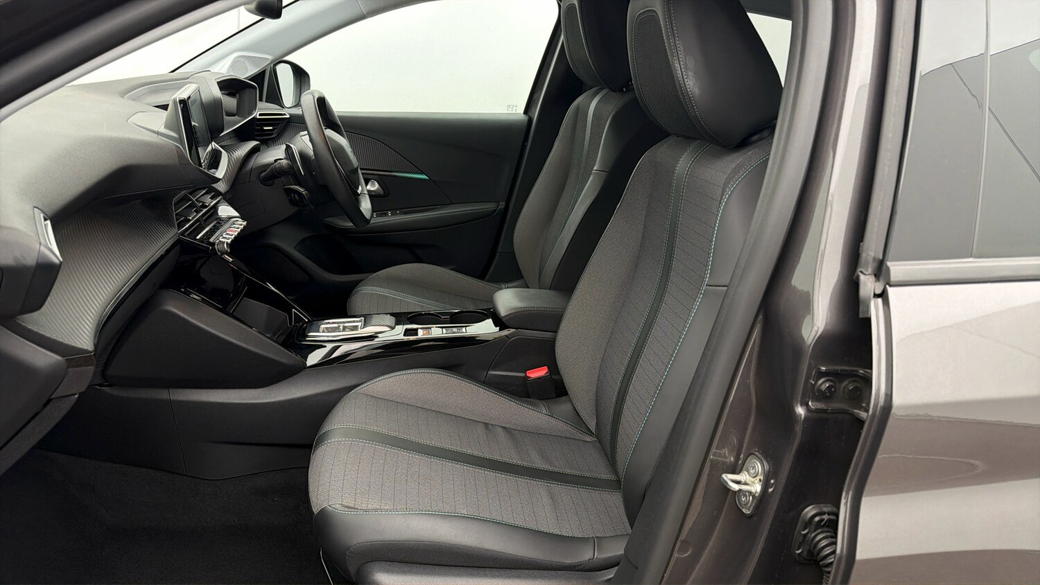 Used Peugeot 208 2023 for sale - 77962080: Photo 13