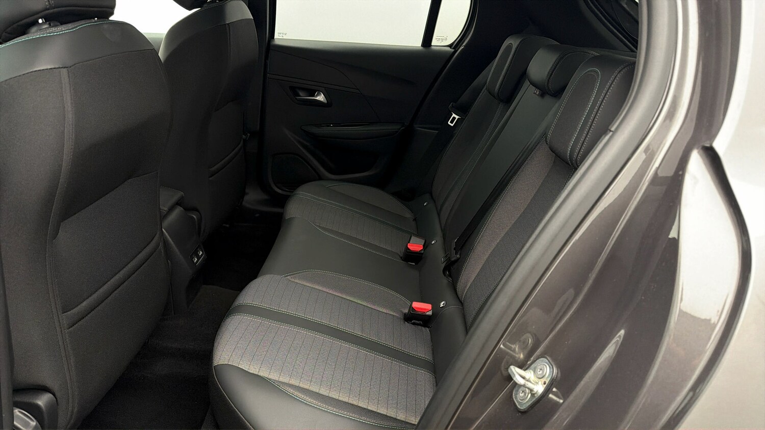 Used Peugeot 208 2023 for sale - 77962080: Photo 15