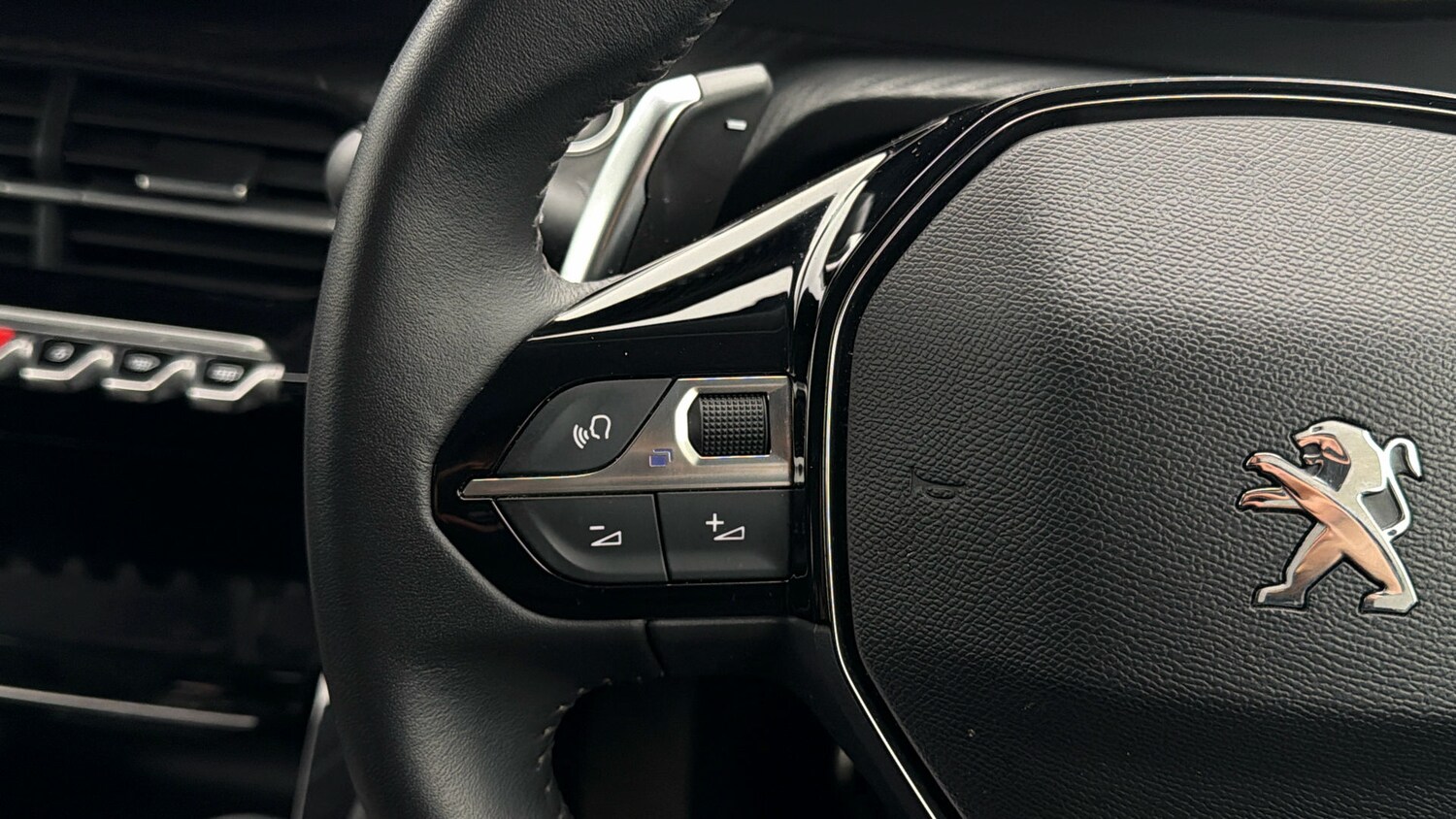 Used Peugeot 208 2023 for sale - 77962080: Photo 23