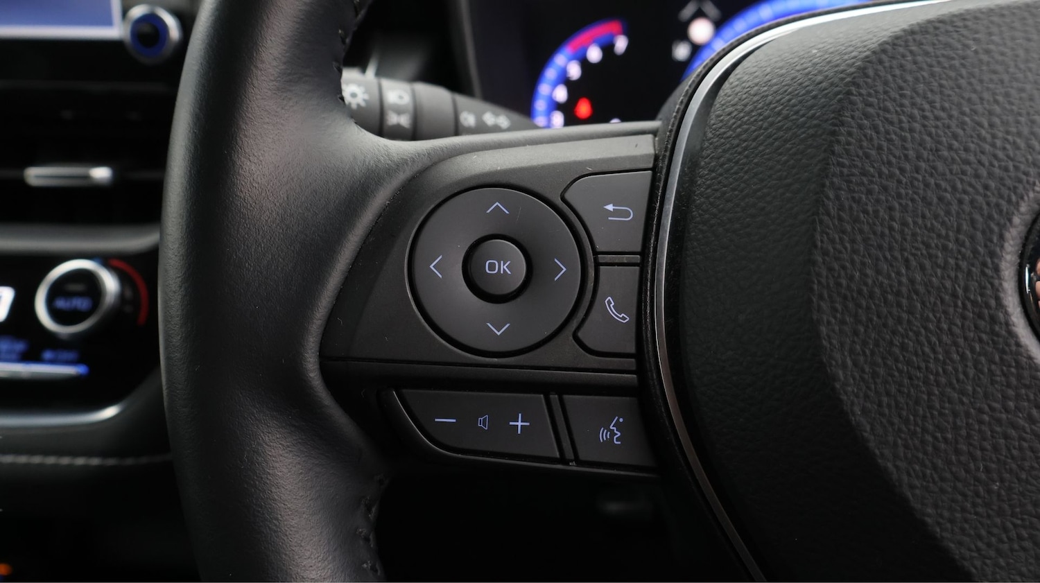 Used Toyota Corolla 2023 for sale - 77618721: Photo 25