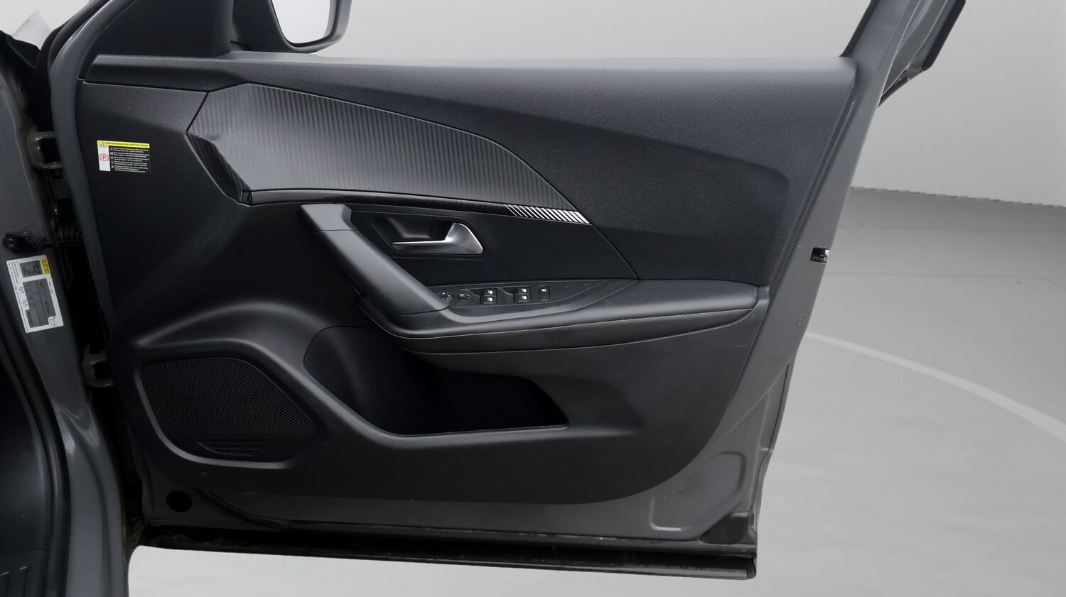 Used Peugeot 2008 2023 for sale - 78166149: Photo 15