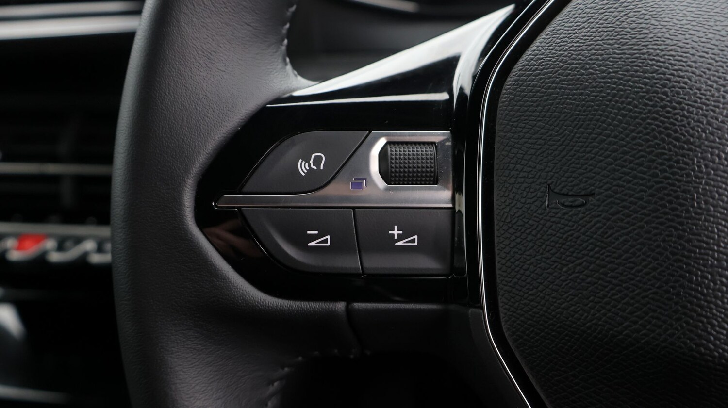 Used Peugeot 2008 2023 for sale - 78166149: Photo 26