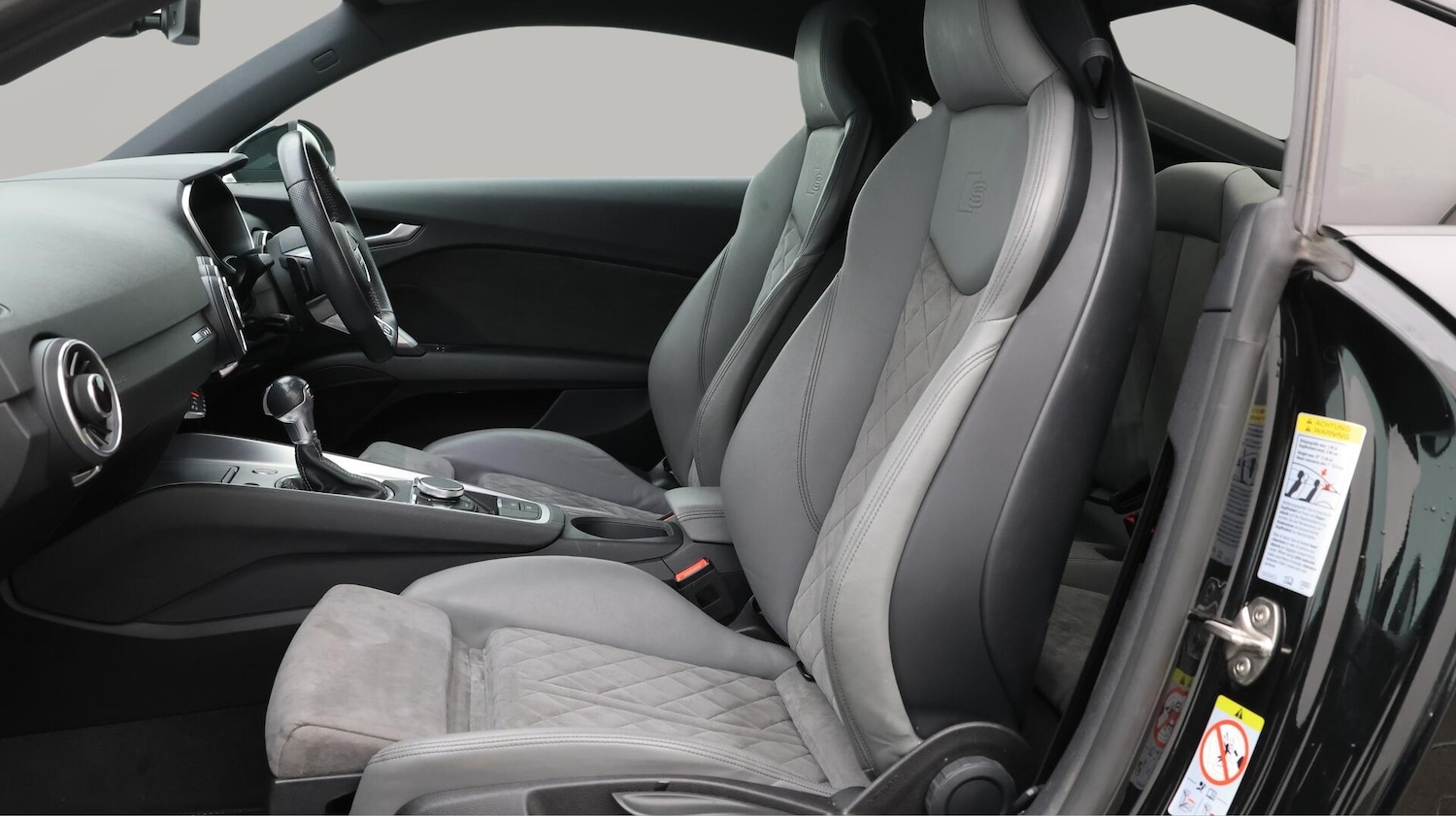 Used Audi TT 2022 for sale - 76431926: Photo 15