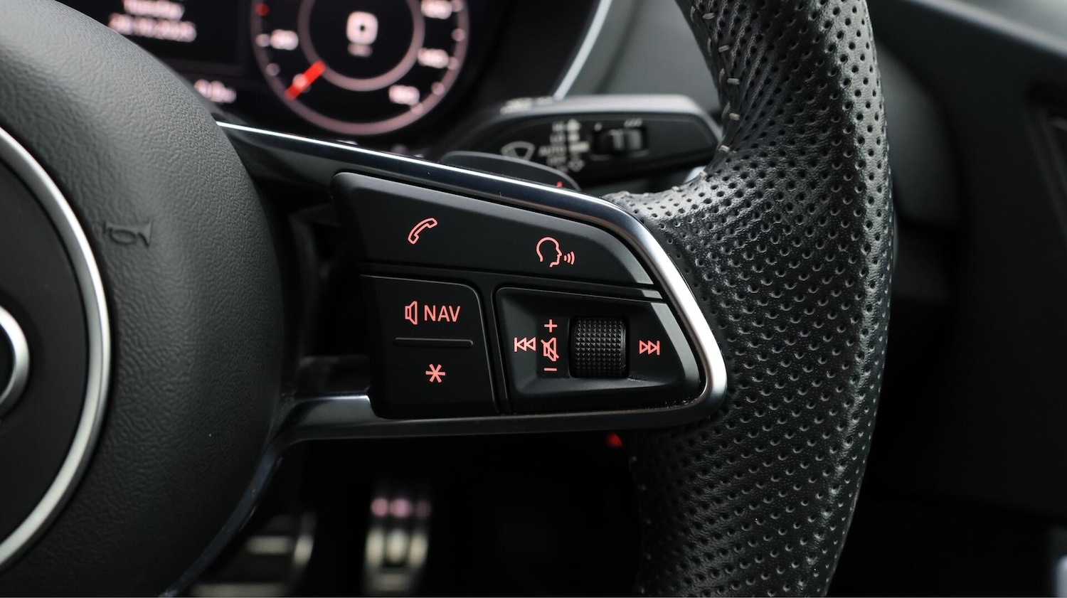 Used Audi TT 2022 for sale - 76431926: Photo 24