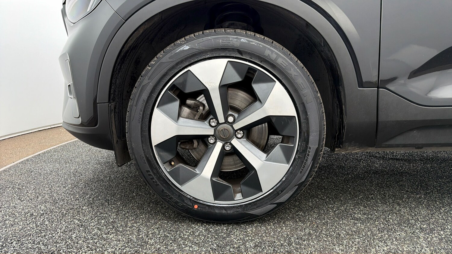 Used Volvo XC40 for sale - 78163745: Photo 17