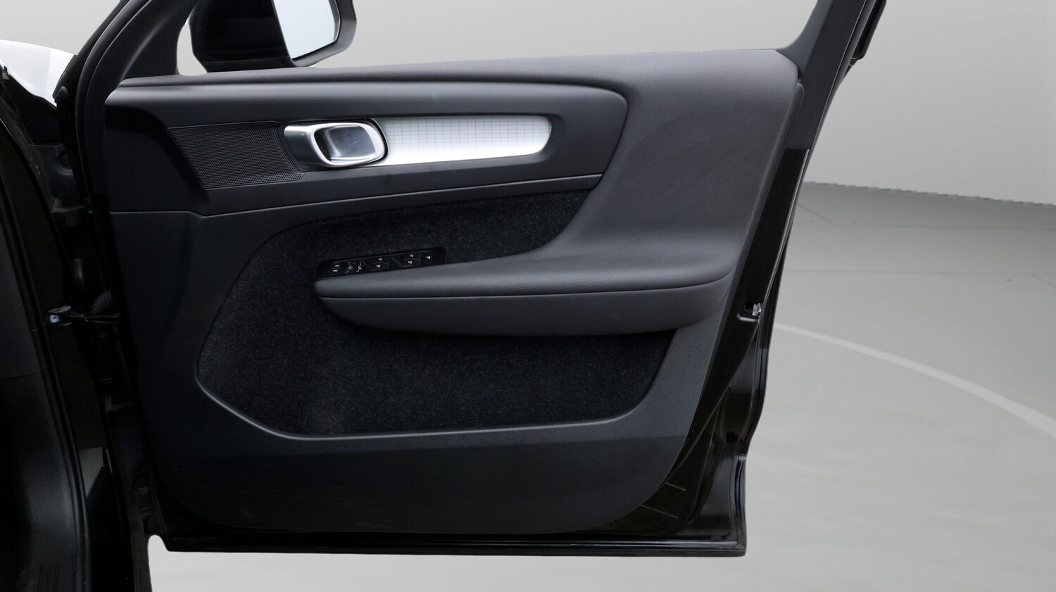 Used Volvo XC40 2021 for sale - 77628009: Photo 15