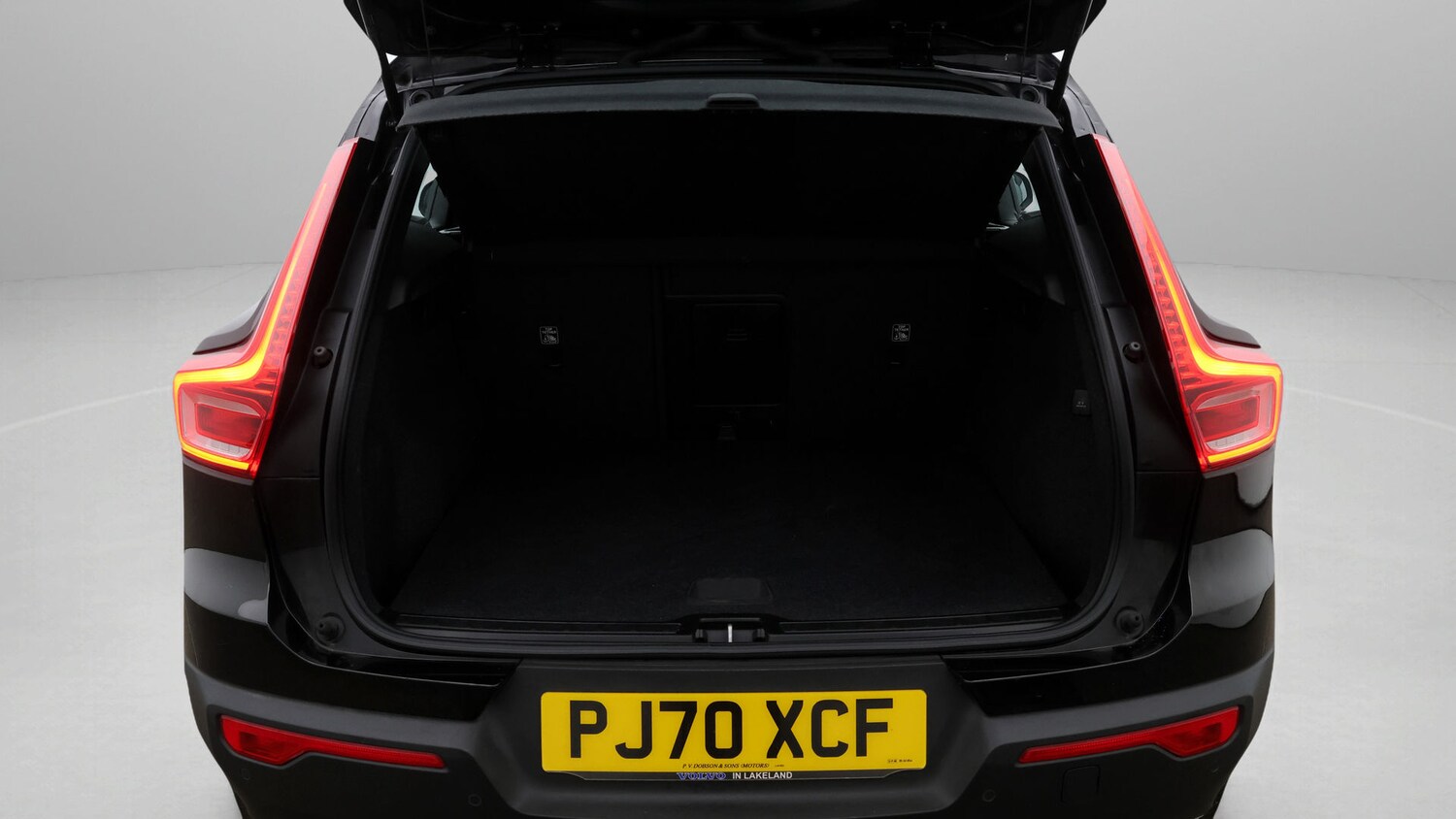 Used Volvo XC40 2021 for sale - 77628009: Photo 17