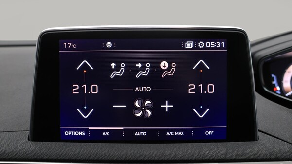 Used Peugeot 3008 2020 for sale - 76326590: Photo 13