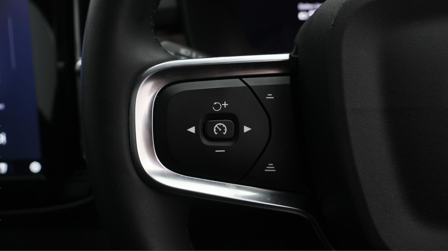 Used Volvo XC40 2024 for sale - 76781655: Photo 26