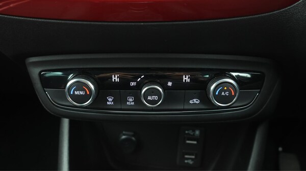 Used Vauxhall Crossland 2022 for sale - 76306385: Photo 13