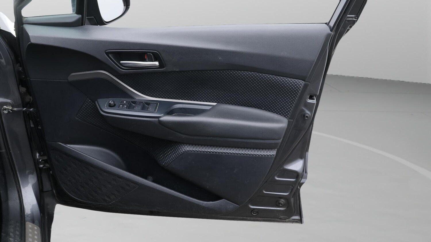 Used Toyota C-HR 2022 for sale - 76659135: Photo 16