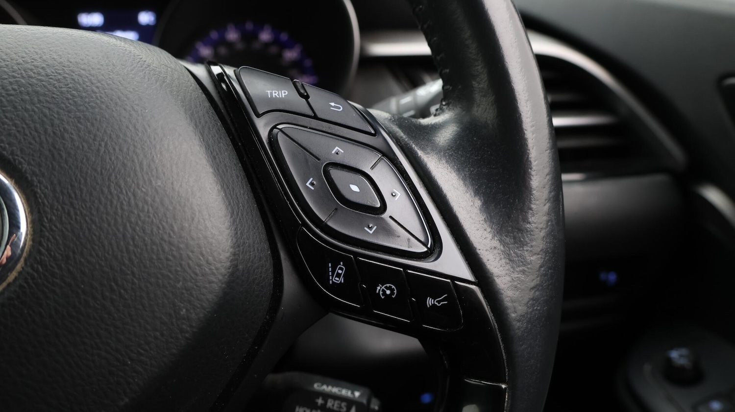 Used Toyota C-HR 2022 for sale - 76659135: Photo 25