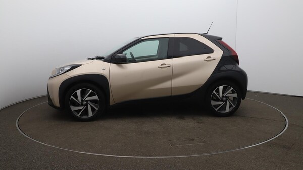 Used Toyota Aygo X 2023 for sale - 75658508: Photo 65