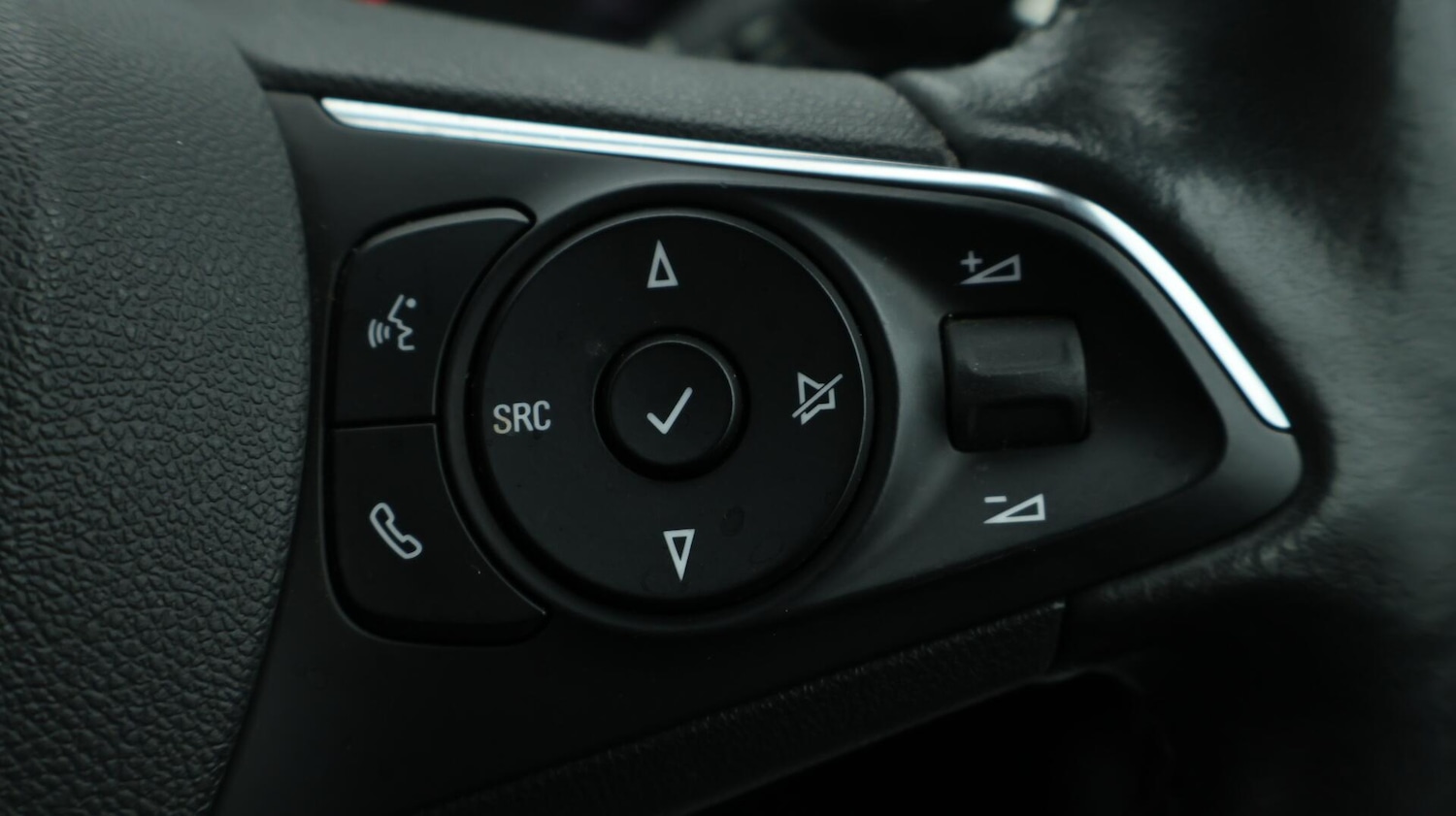 Used Vauxhall Crossland 2022 for sale - 76498825: Photo 25