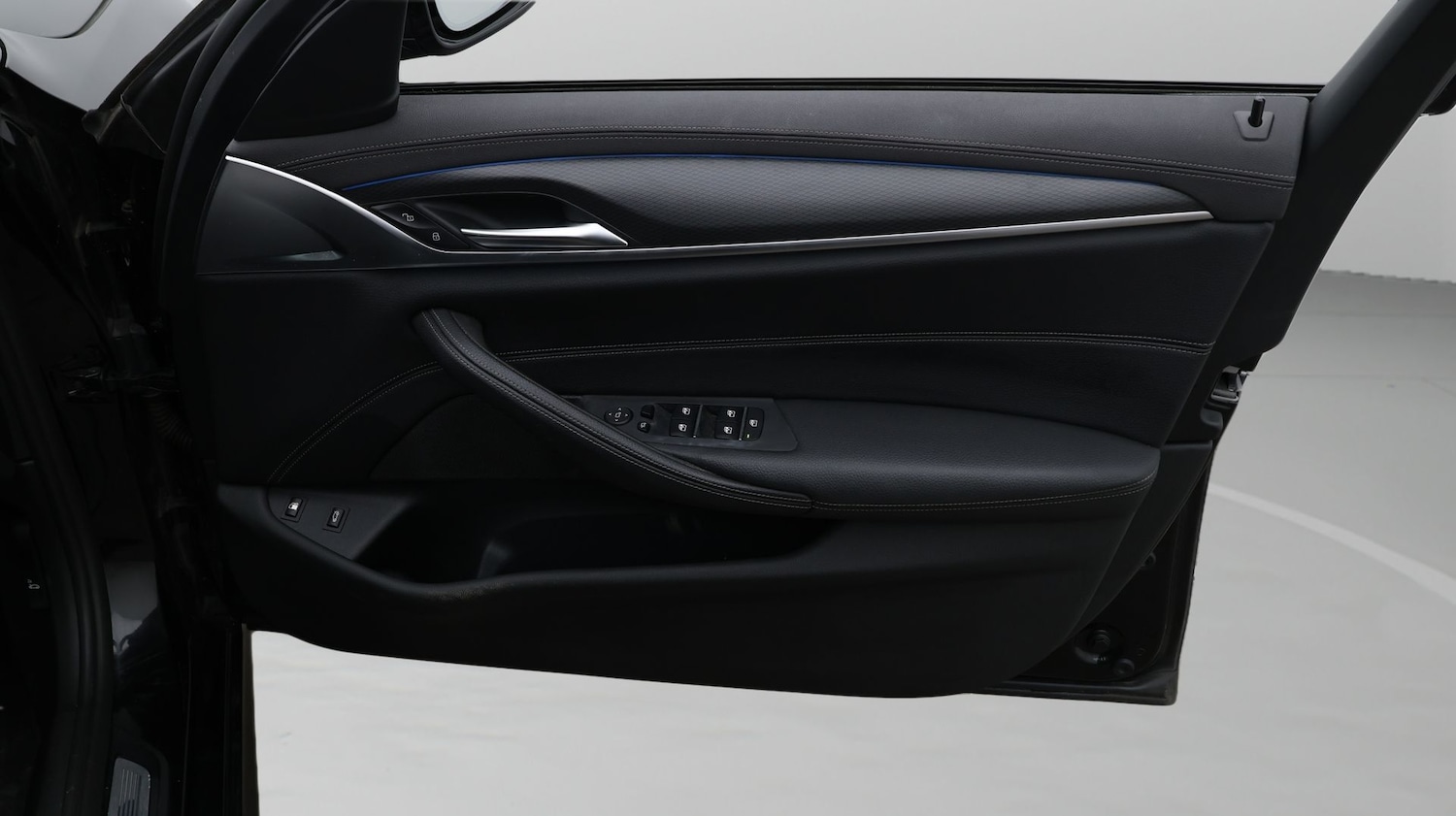 Used BMW 5 Series 2022 for sale - 77357630: Photo 15