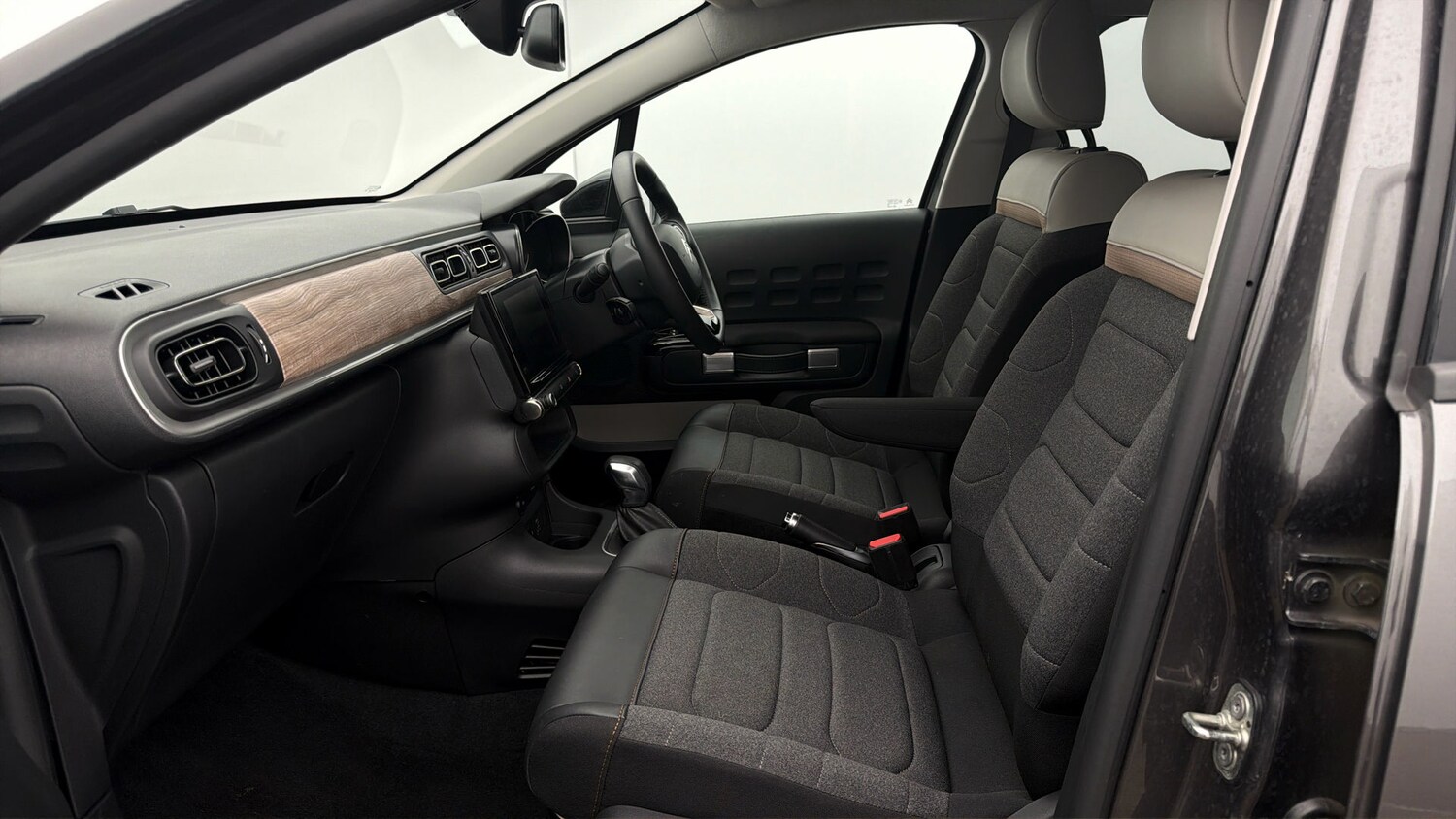 Used Citroen C3 2024 for sale - 77946911: Photo 13