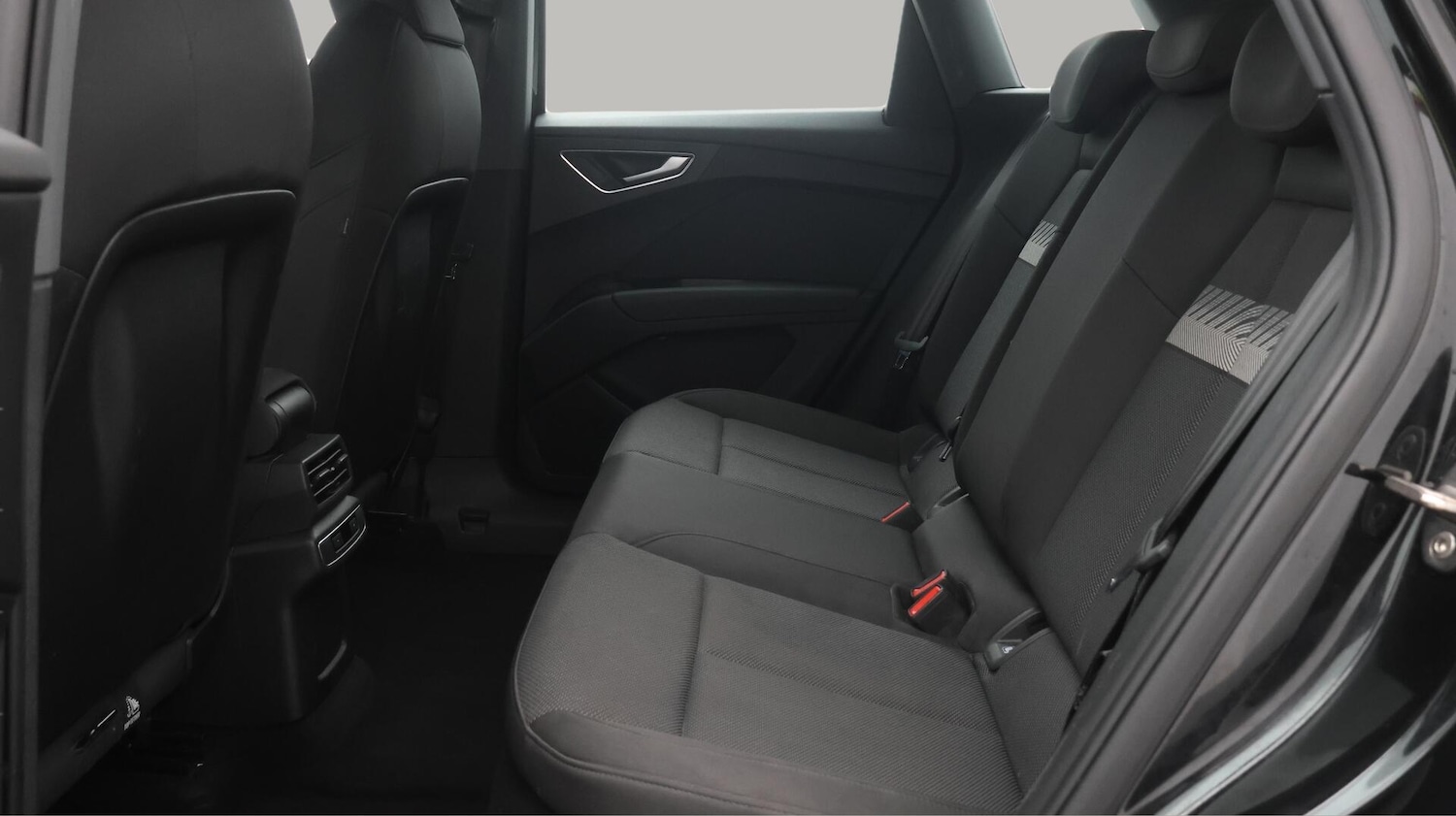 Used Audi Q4 e-tron 2023 for sale - 76771633: Photo 17