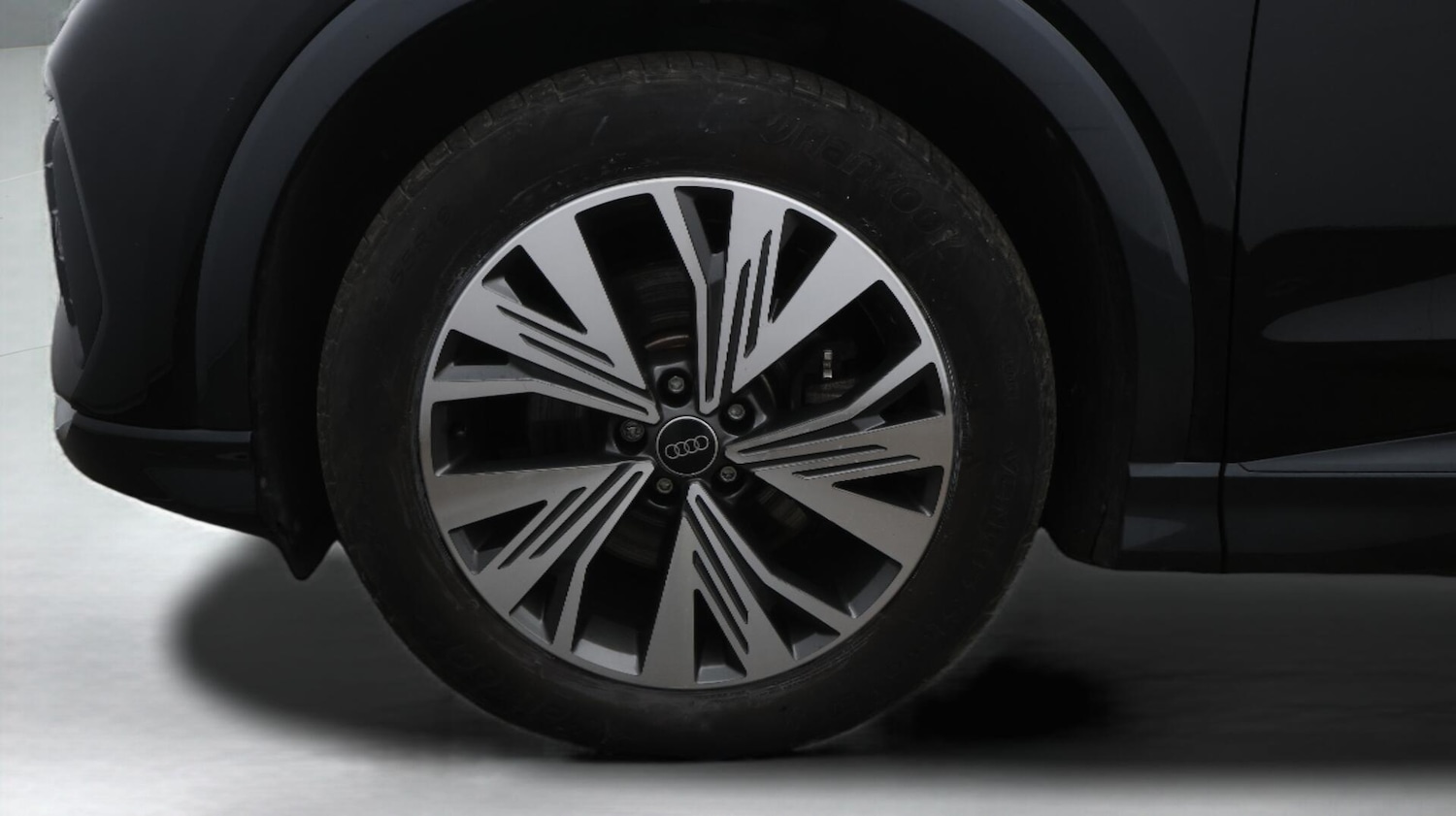 Used Audi Q4 e-tron 2023 for sale - 76771633: Photo 19