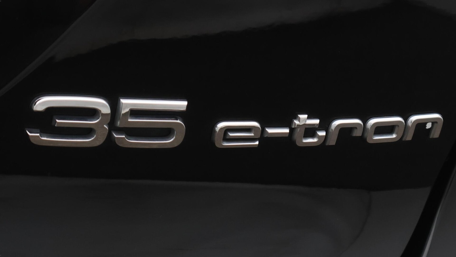 Used Audi Q4 e-tron 2023 for sale - 76771633: Photo 23