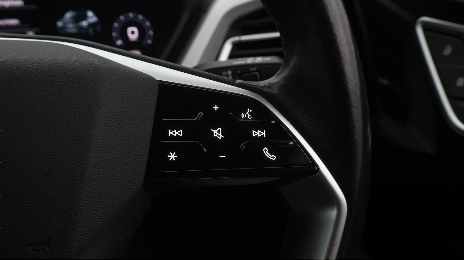 Used Audi Q4 e-tron 2023 for sale - 76771633: Photo 25