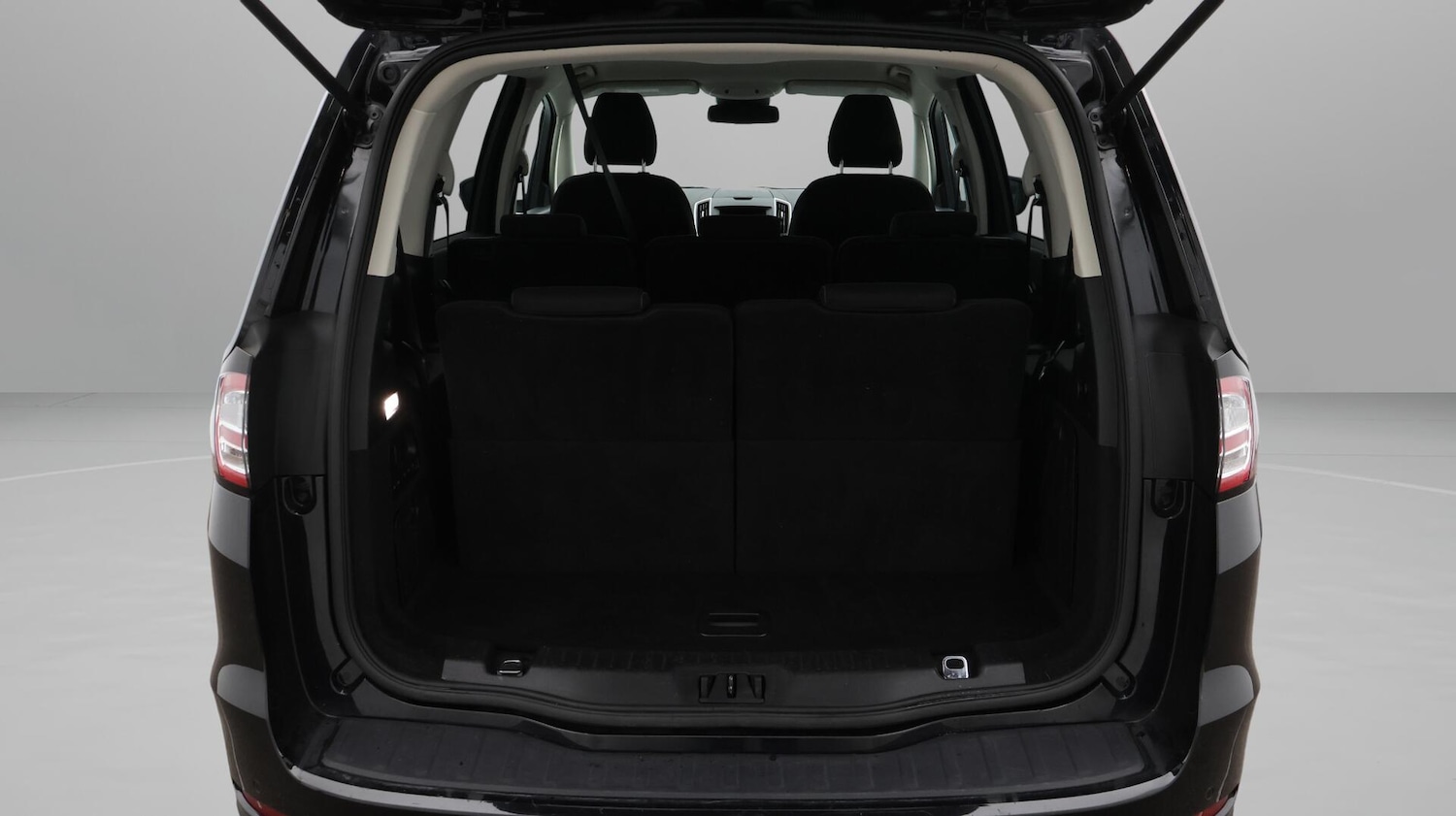 Used Ford Galaxy 2022 for sale - 76371304: Photo 22