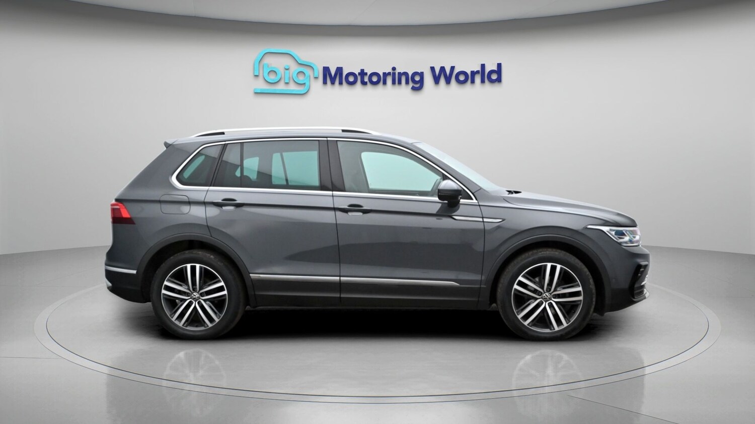 Used Volkswagen Tiguan for sale - 77963037: Photo 8