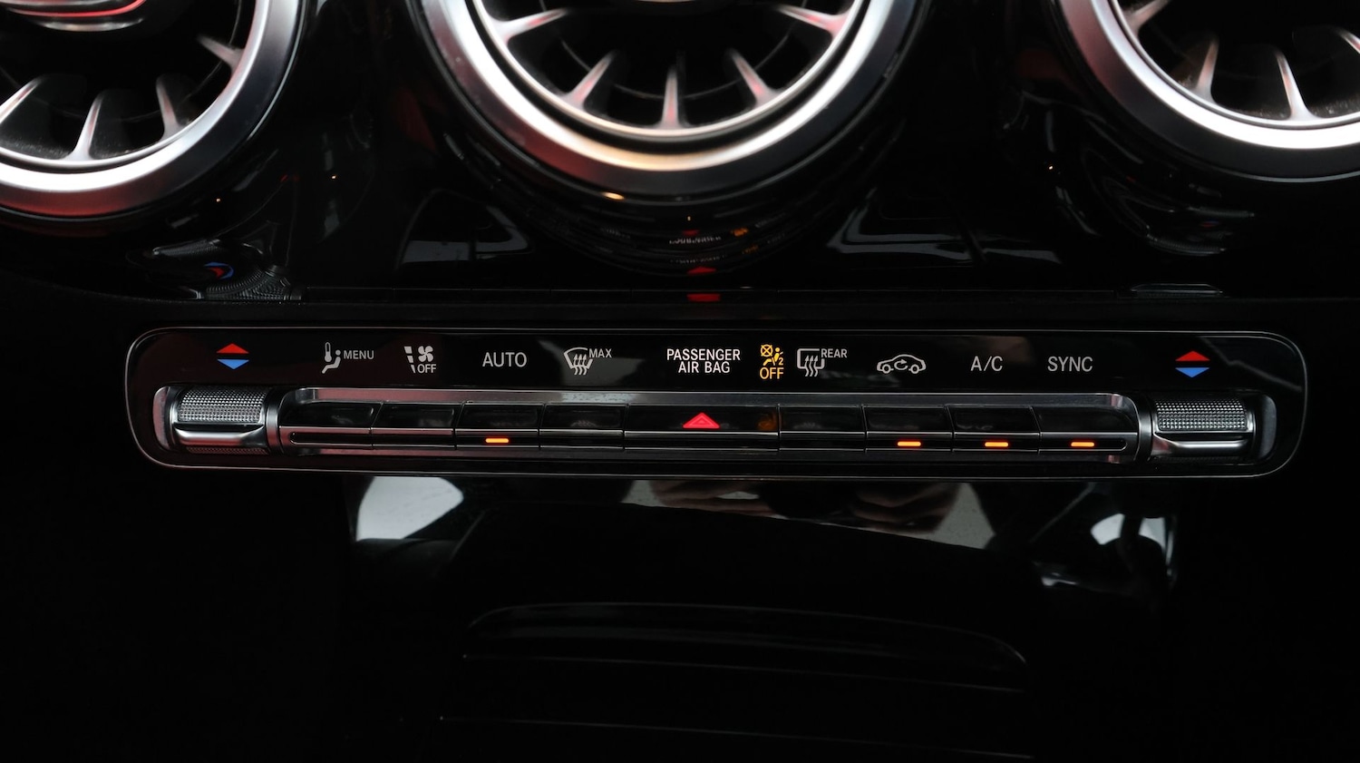 Used Mercedes-Benz CLA for sale - 77439635: Photo 12