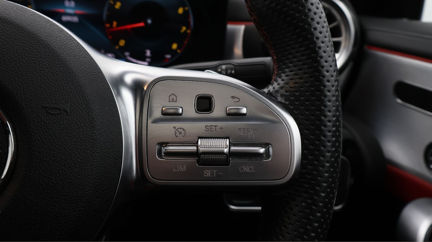 Used Mercedes-Benz CLA for sale - 77439635: Photo 26