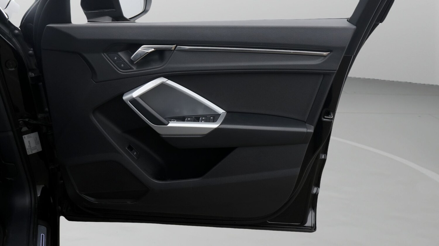 Used Audi Q3 for sale - 77181630: Photo 15