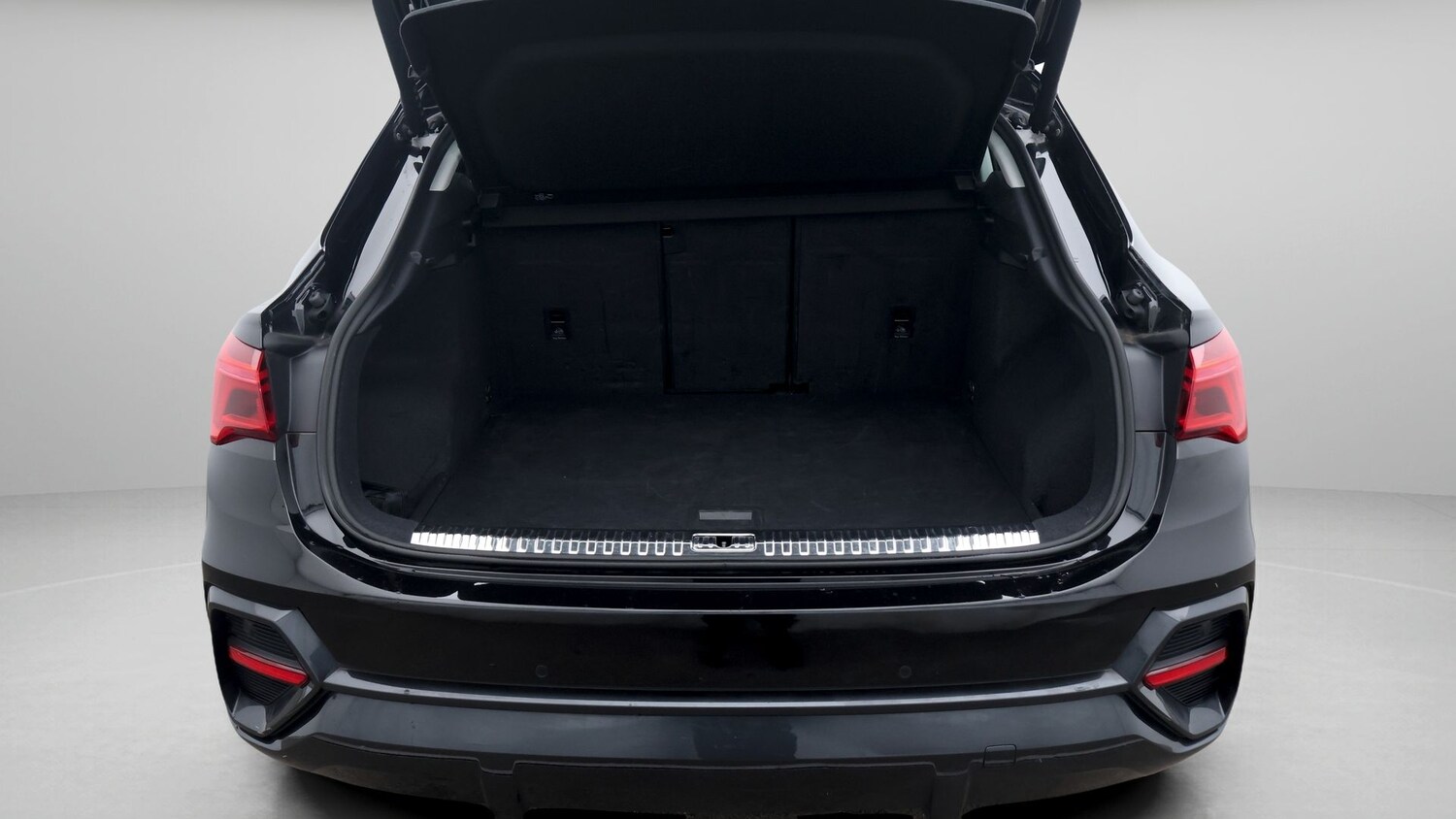 Used Audi Q3 for sale - 77181630: Photo 17