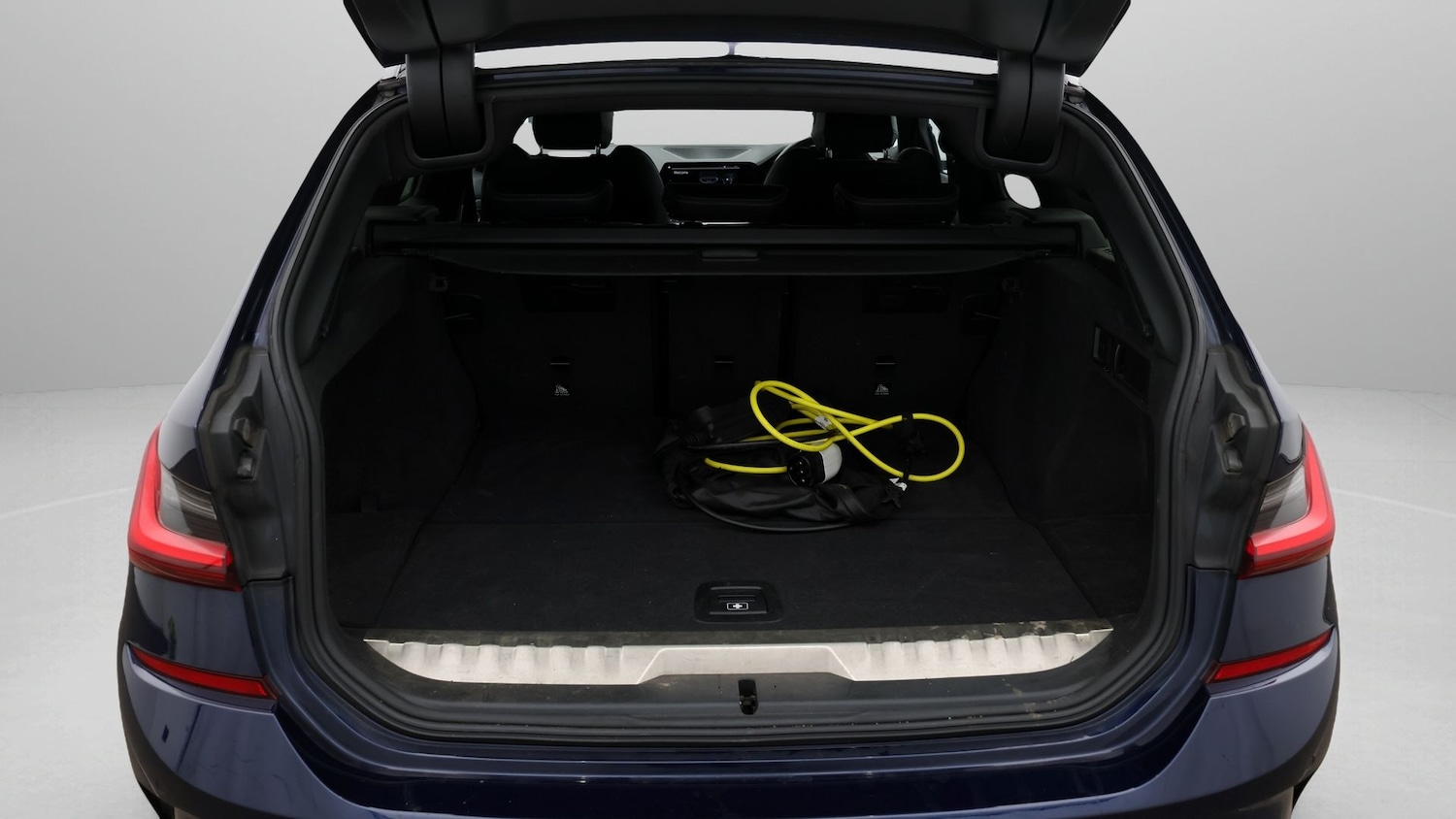 Used BMW 3 Series 2021 for sale - 77324588: Photo 17