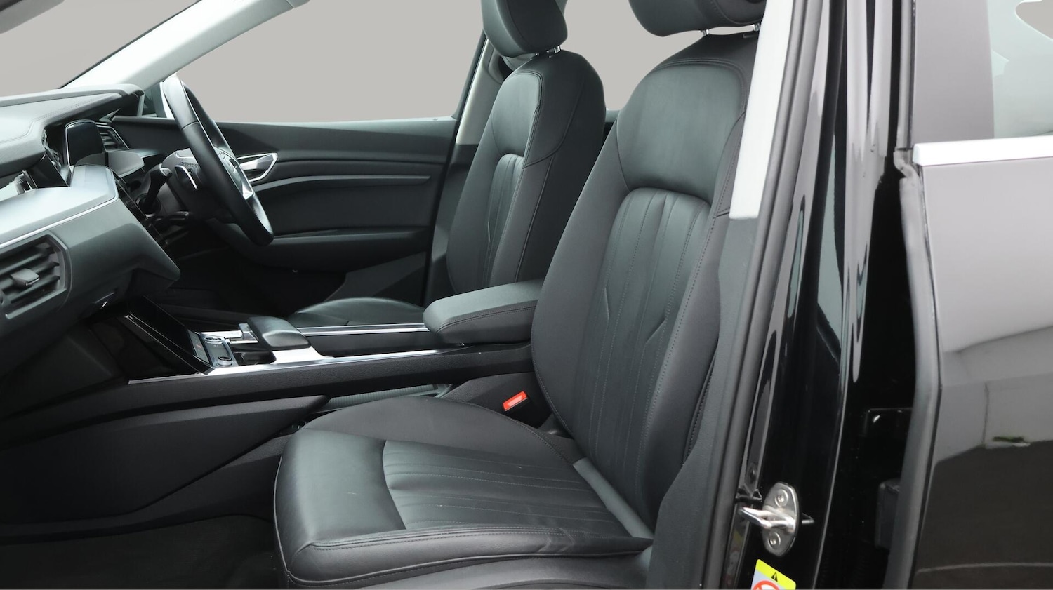 Used Audi e-tron 2022 for sale - 76560947: Photo 15