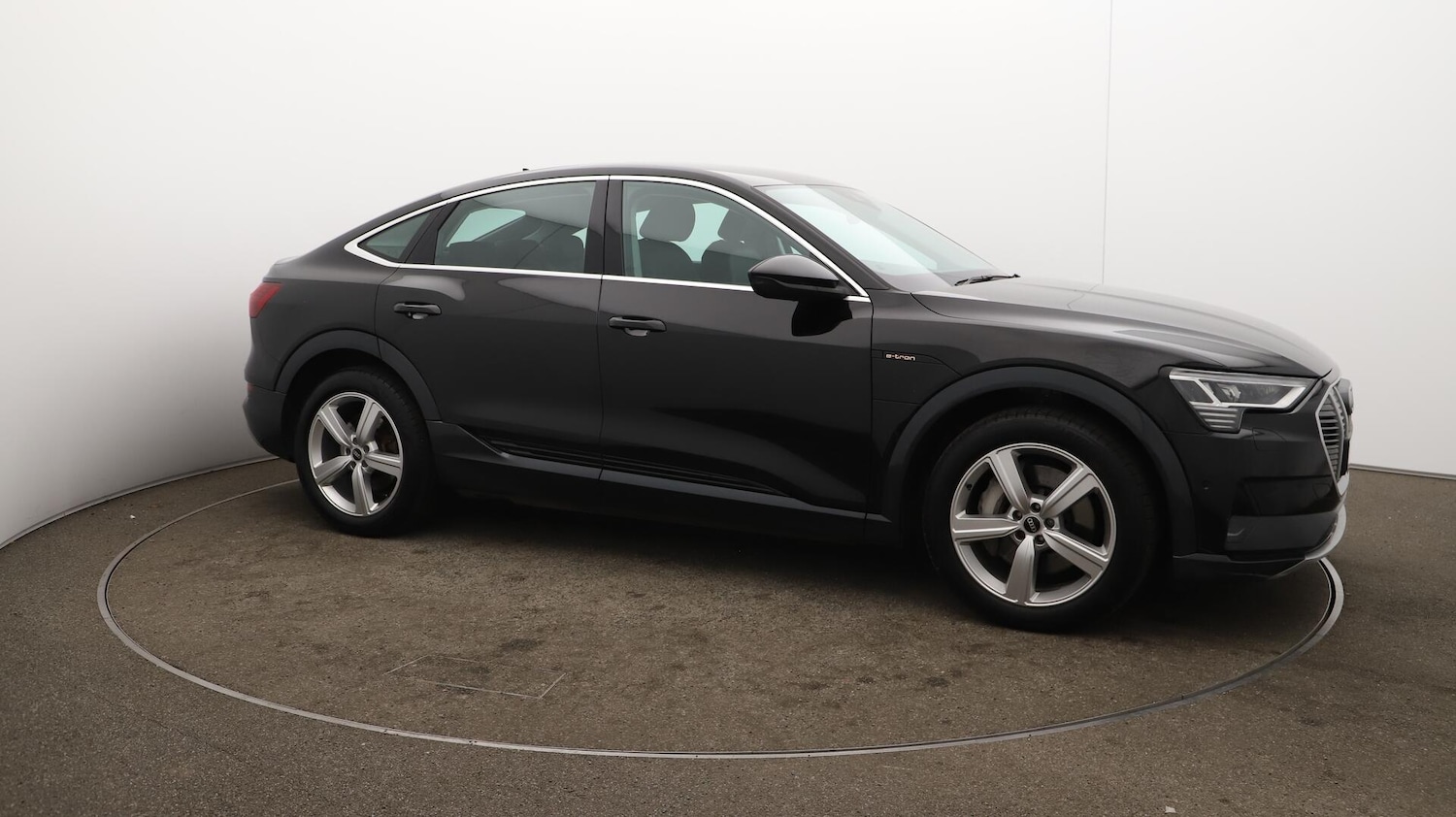 Used Audi e-tron 2022 for sale - 76560947: Photo 48