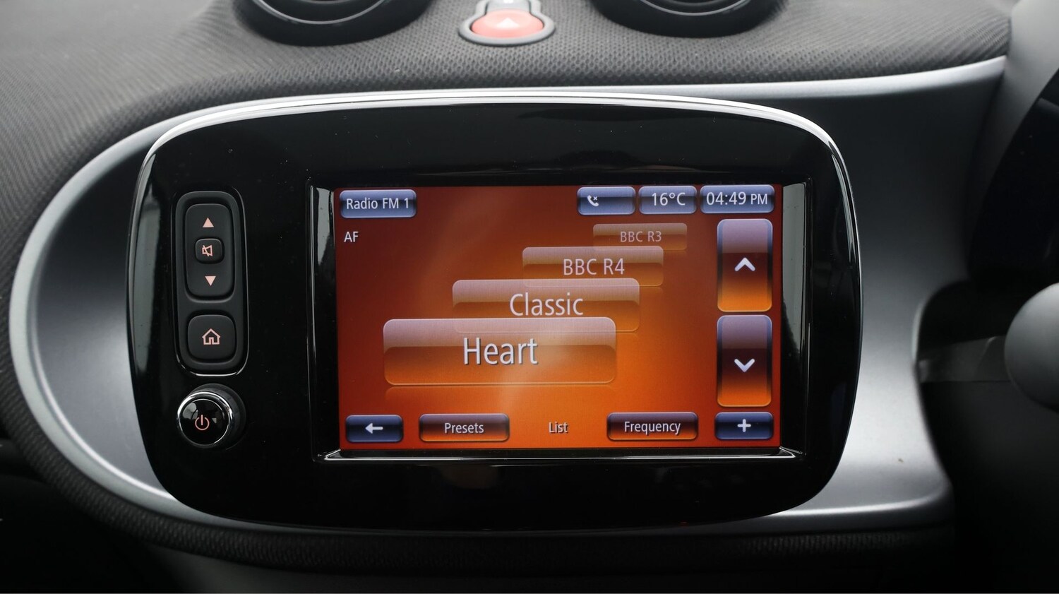 Used smart fortwo 2020 for sale - 77812996: Photo 11