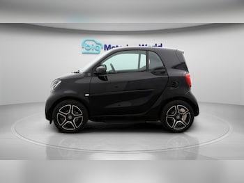 Used smart fortwo 2020 for sale - 77812996: Photo