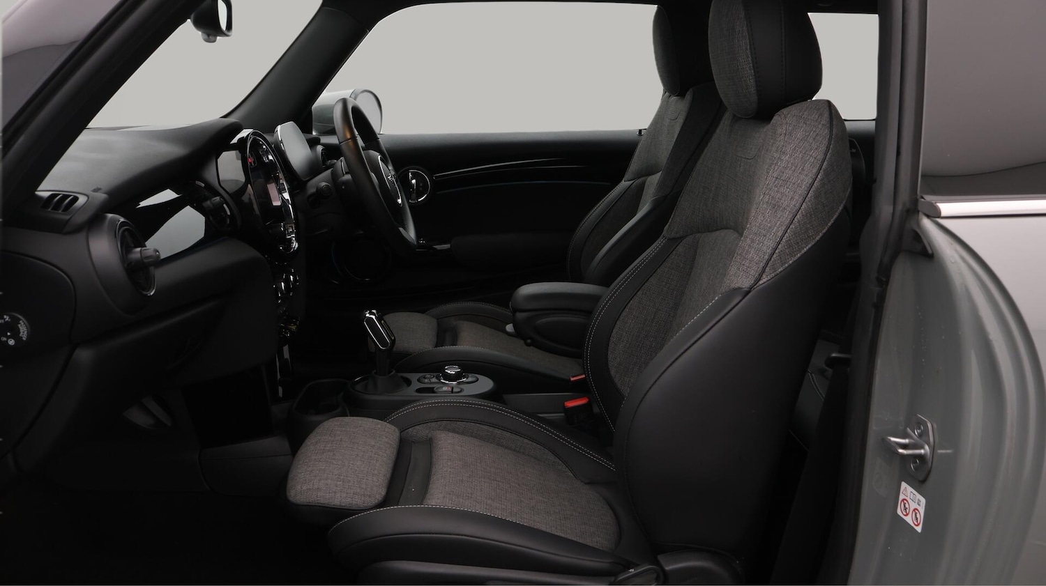 Used MINI Electric Hatch 2022 for sale - 76688865: Photo 15