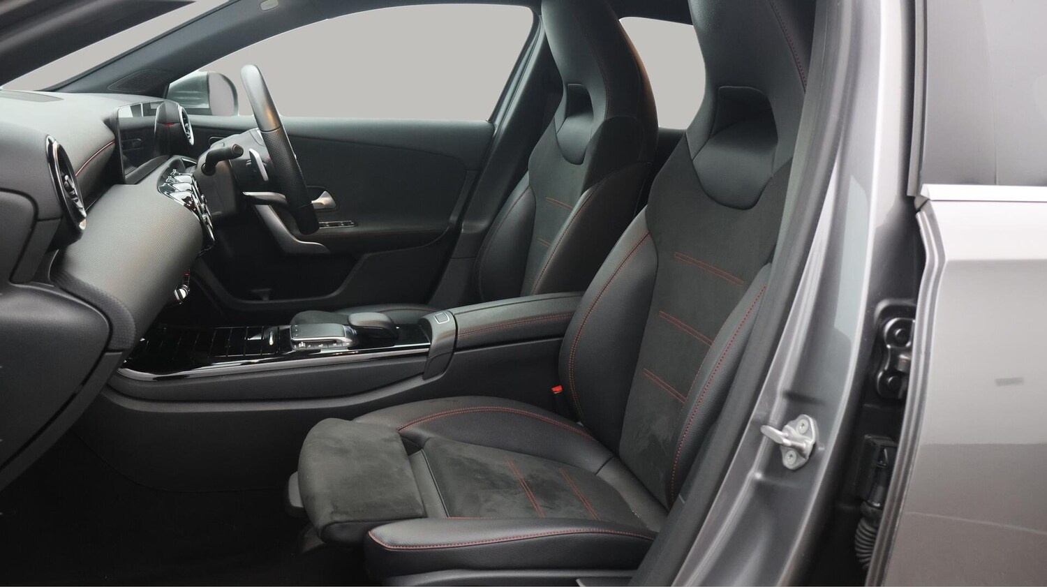 Used Mercedes-Benz A-Class 2020 for sale - 76612933: Photo 15