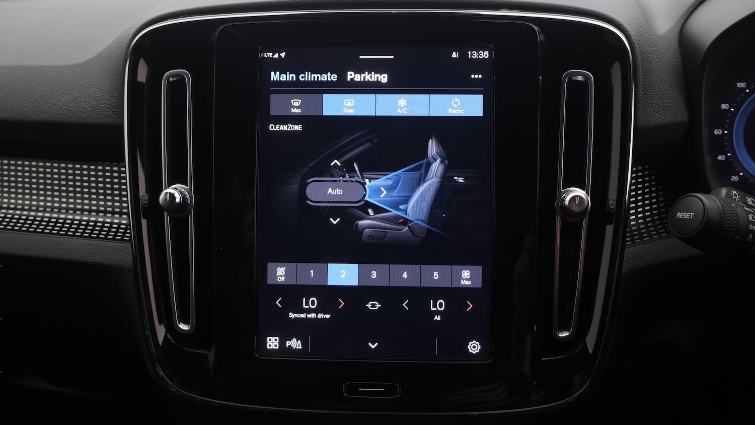 Used Volvo XC40 2021 for sale - 76549971: Photo 12